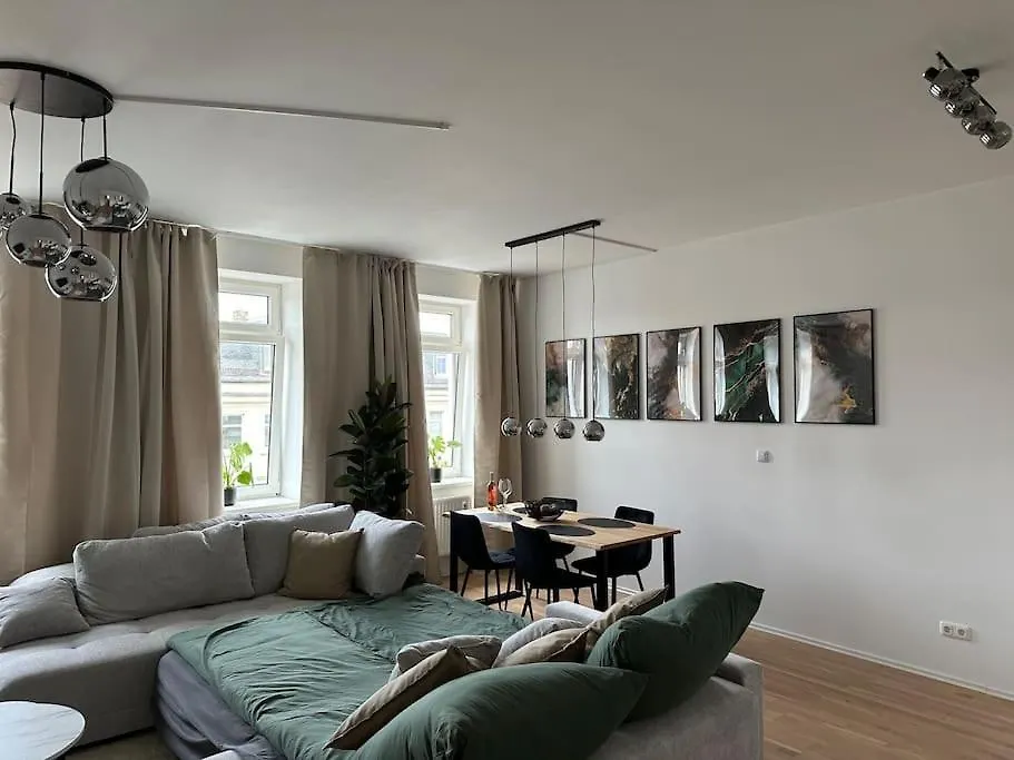 Luxus 2 Zimmer Apartment Mit Stellplatz Und Balkon Leipzig 0*,