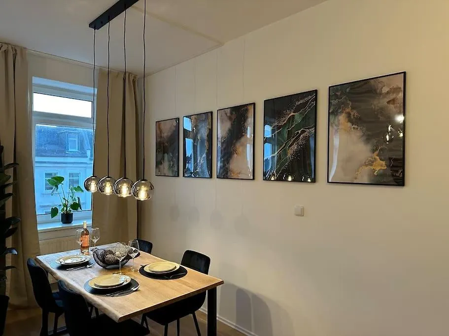 Luxus 2 Zimmer Apartment Mit Stellplatz Und Balkon 莱比锡