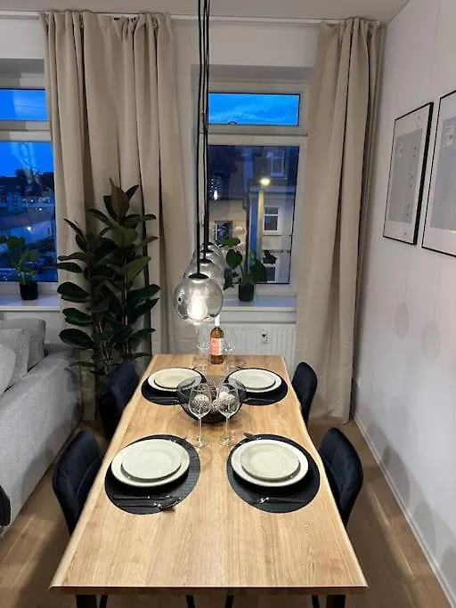 Luxus 2 Zimmer Apartment Mit Stellplatz Und Balkon 莱比锡
