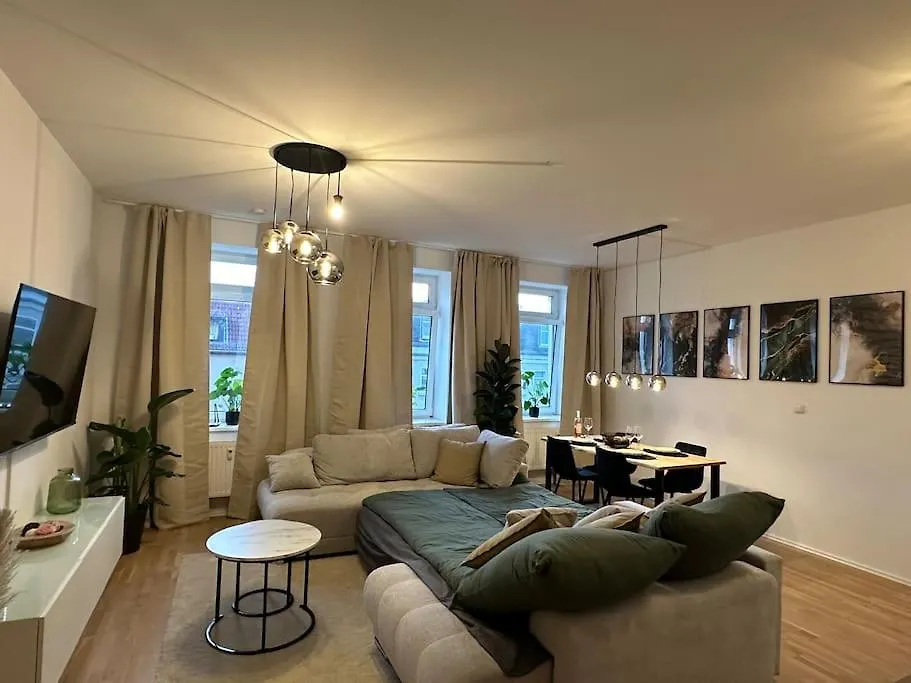 Luxus 2 Zimmer Apartment Mit Stellplatz Und Balkon 莱比锡